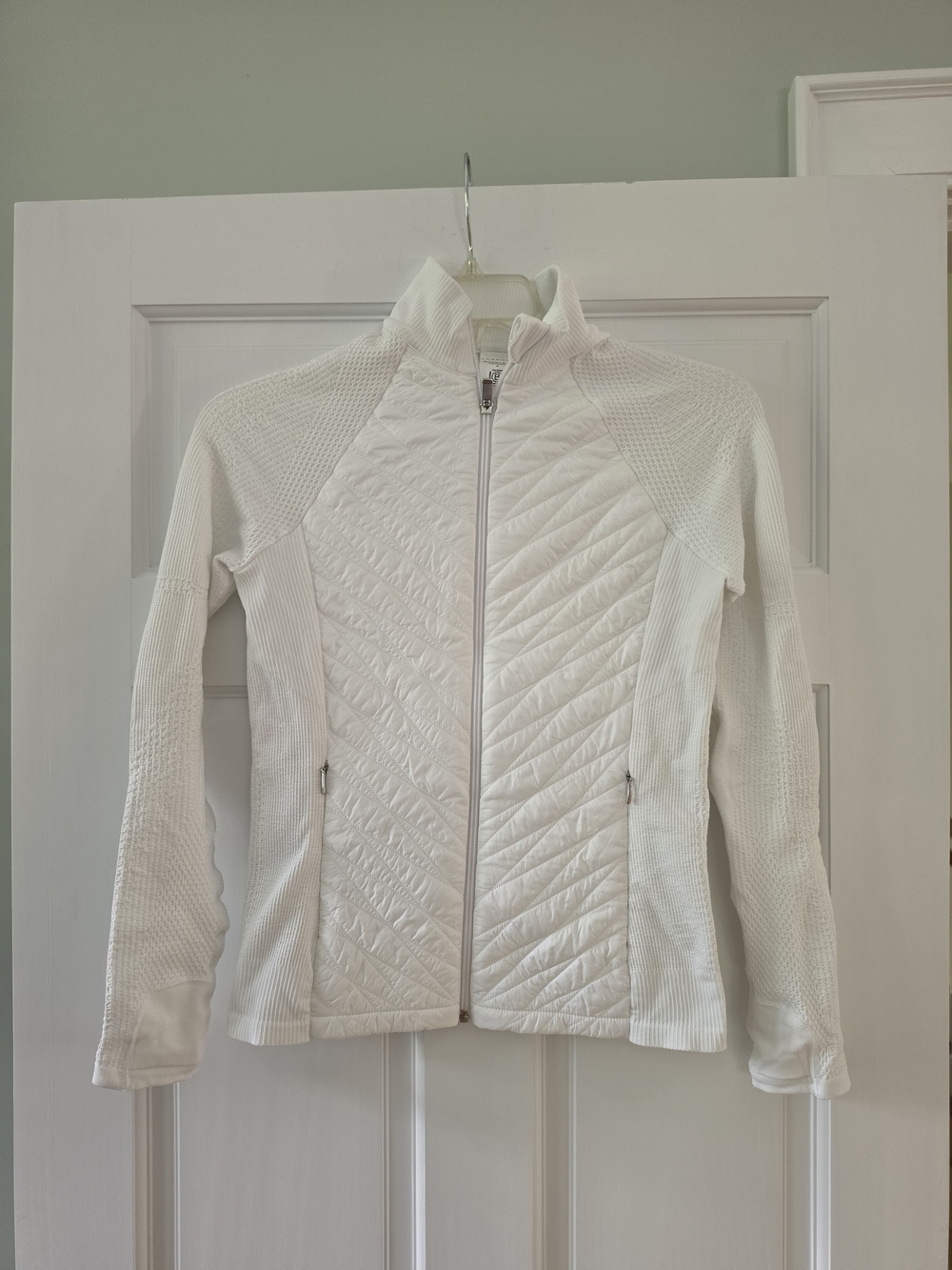 Athleta Flurry Force Insulated Primaloft White Zip-Front Jacket